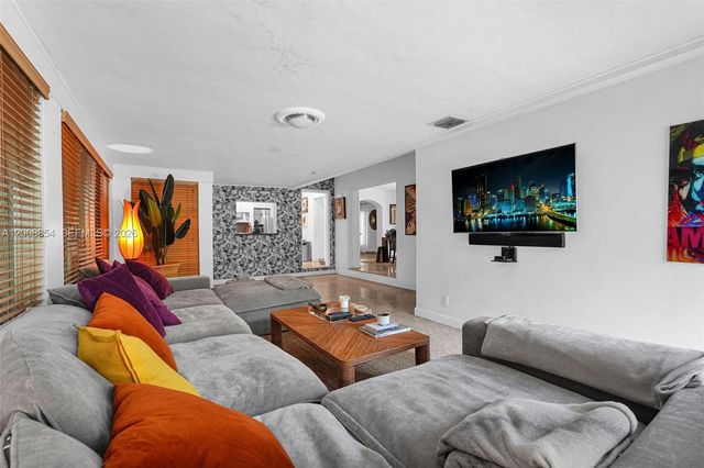 9325 NE 5th Ave none, Miami Shores, FL 33138