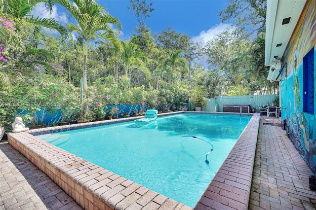 9325 NE 5th Ave none, Miami Shores, FL 33138