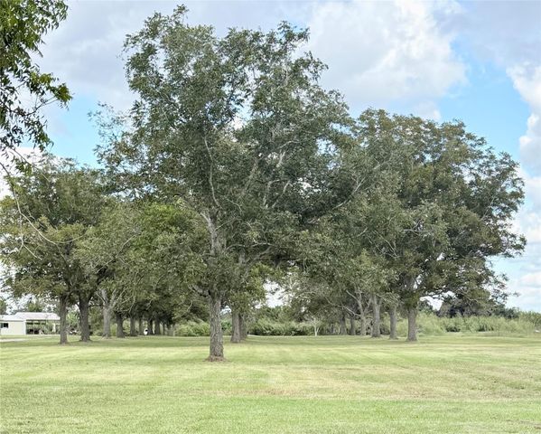 9639 Fm 524 Road, Sweeny, TX 77480