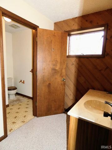 895 Wells Ln, Springville, IN 47462