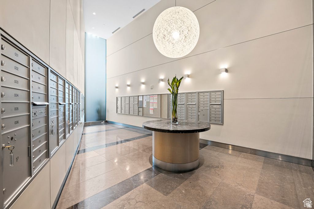 Image 22 of property listing at 35 E 100 S #809, Salt Lake City, UT 84111