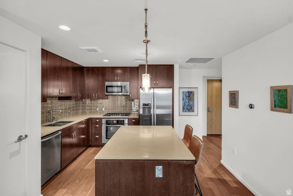Image 8 of property listing at 35 E 100 S #809, Salt Lake City, UT 84111