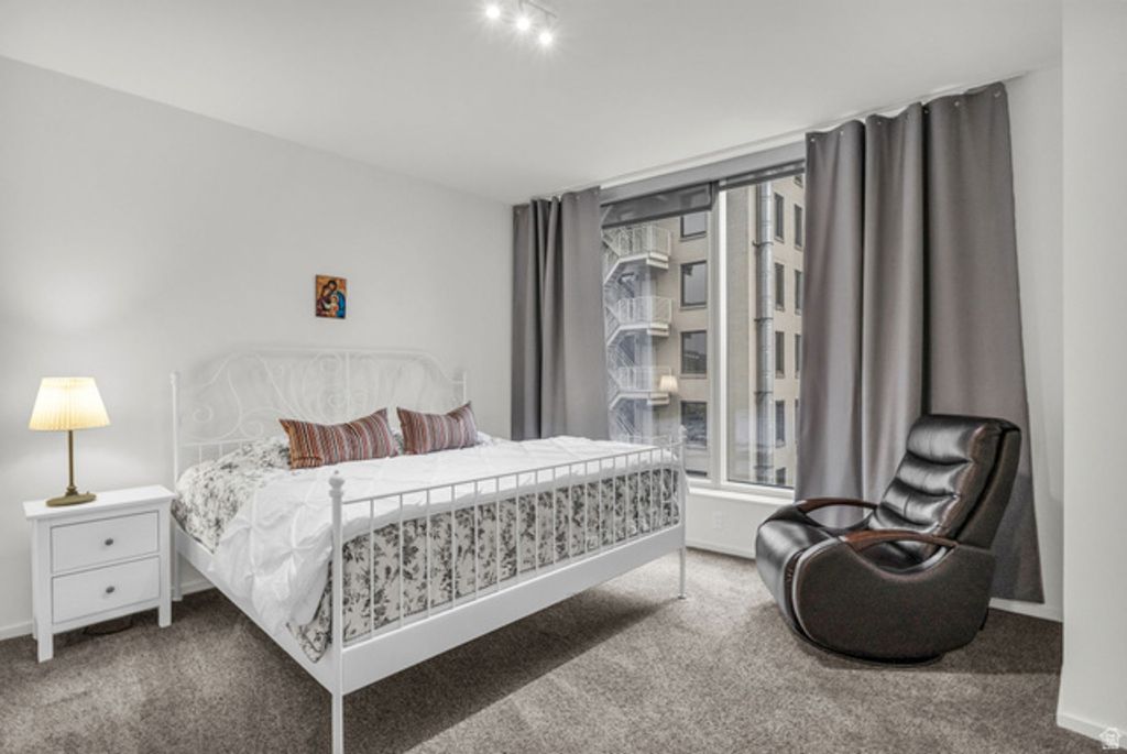 Image 10 of property listing at 35 E 100 S #809, Salt Lake City, UT 84111