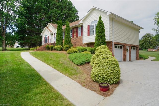 175 Loblolly Lane, Winston-salem, NC 27107