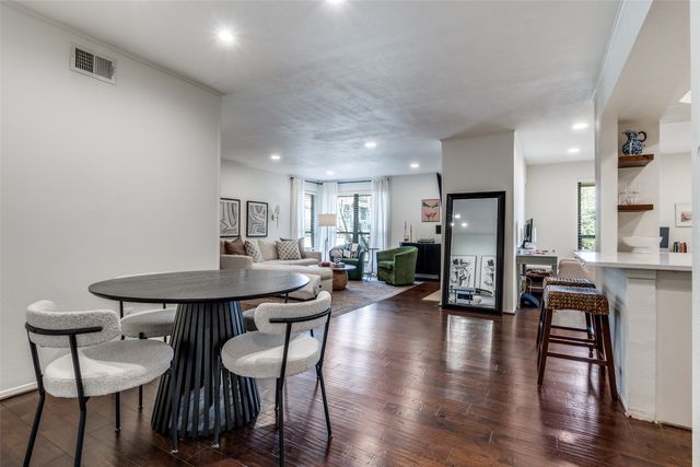 6020 Birchbrook Drive 210, Dallas, TX 75206