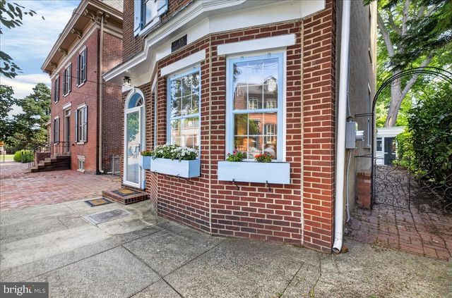 419 DELAWARE, New Castle, DE 19720