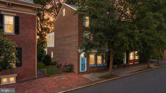 419 DELAWARE, New Castle, DE 19720