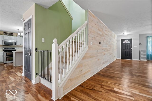 6652 Greenspire Place, Indianapolis, IN 46221