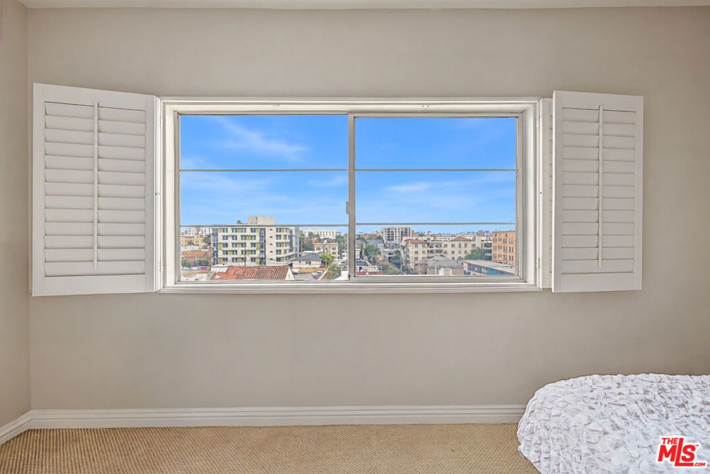 2864 Sunset Place 407, Los Angeles, CA 90005 — exterior