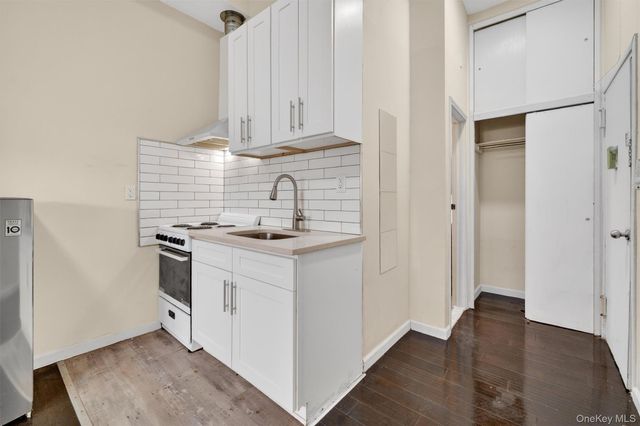 158 Willow Street 1C, Yonkers, NY 10701