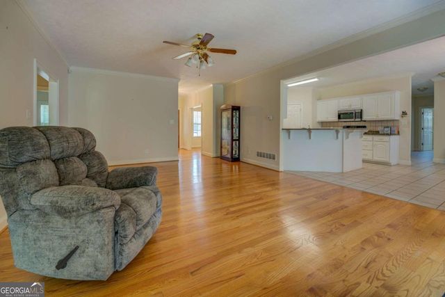 212 Willow Ridge Lane, Jackson, GA 30233