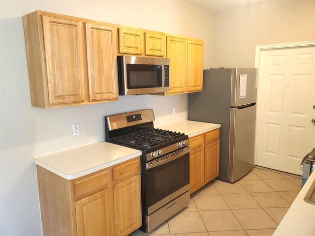 11802 Chetman Drive B, Houston, TX 77065