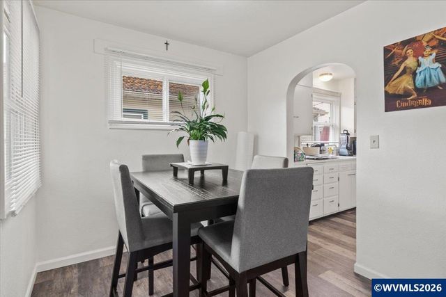 1735 Market St NE, Salem, OR 97301