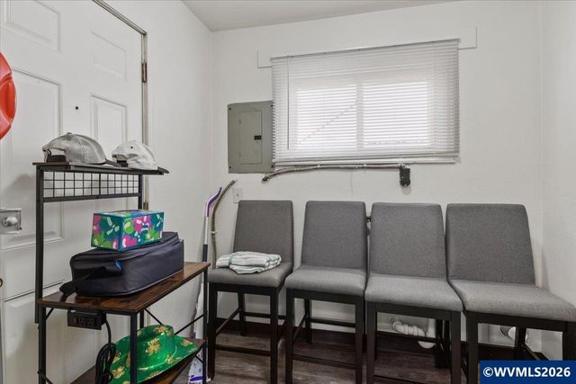 1735 Market St NE, Salem, OR 97301