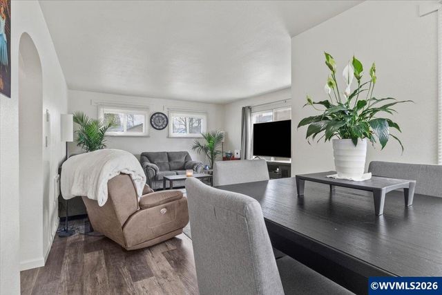 1735 Market St NE, Salem, OR 97301