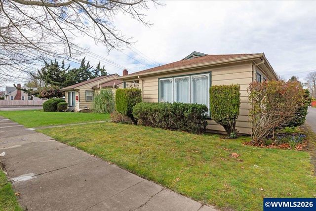 1735 Market St NE, Salem, OR 97301