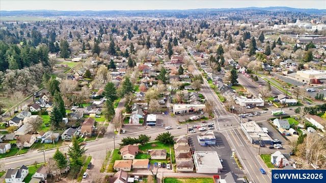 1735 Market St NE, Salem, OR 97301