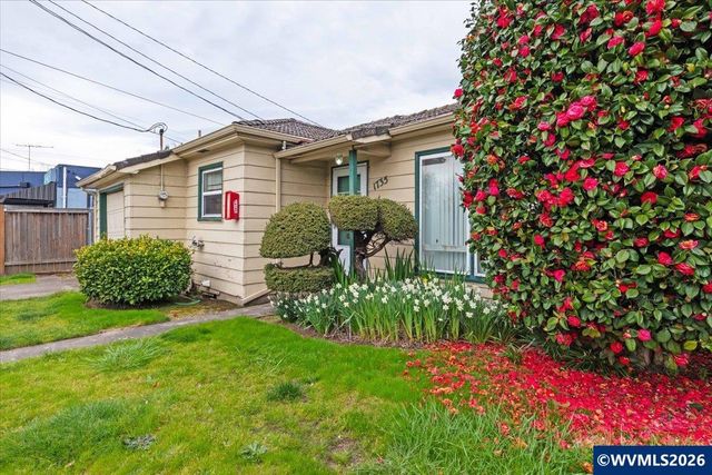 1735 Market St NE, Salem, OR 97301