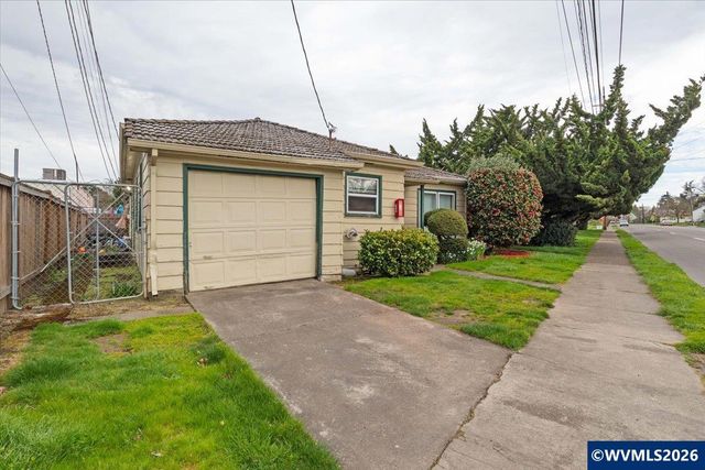 1735 Market St NE, Salem, OR 97301