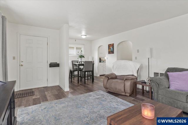 1735 Market St NE, Salem, OR 97301