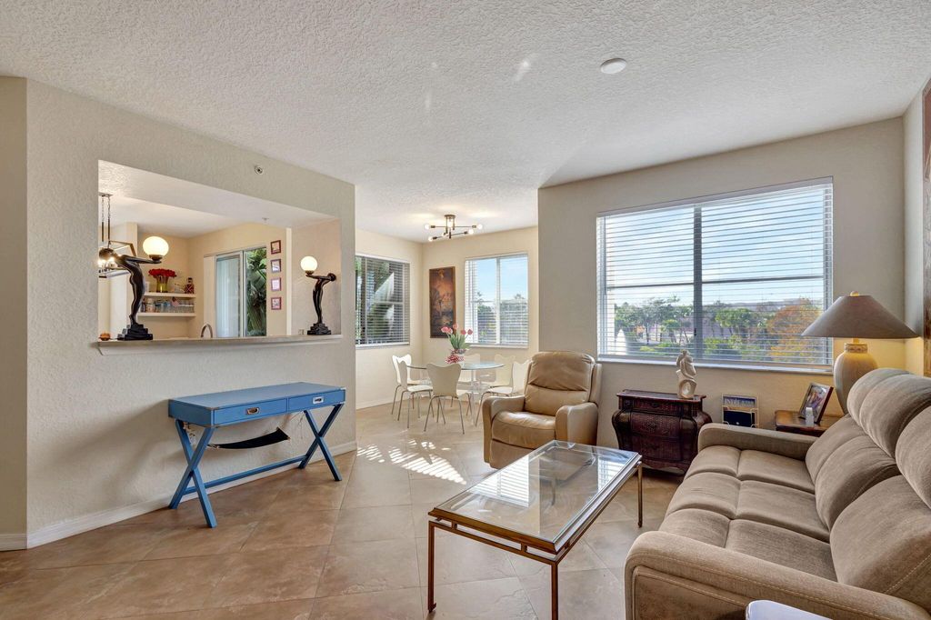 11023 Legacy Lane 204, Palm Beach Gardens, FL 33410