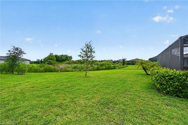 1385 Birdie DR, Naples, FL 34120