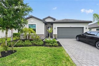 1385 Birdie DR, Naples, FL 34120