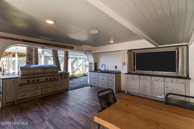 241 W First Street, Ocean Isle Beach, NC 28469