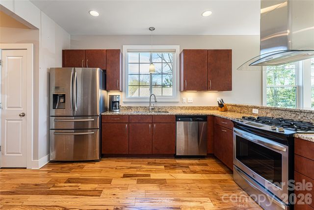 178 Courtland Place, Asheville, NC 28801