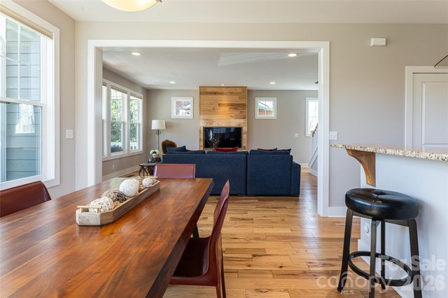 178 Courtland Place, Asheville, NC 28801