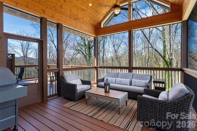 178 Courtland Place, Asheville, NC 28801