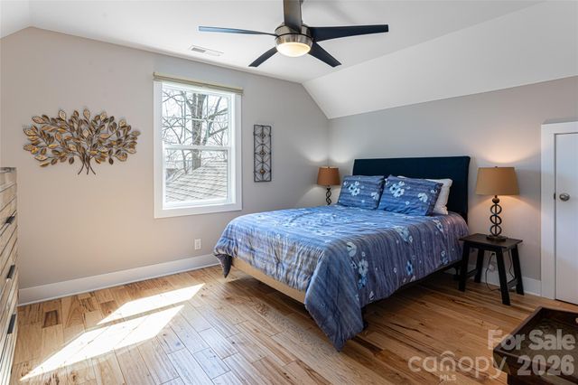 178 Courtland Place, Asheville, NC 28801