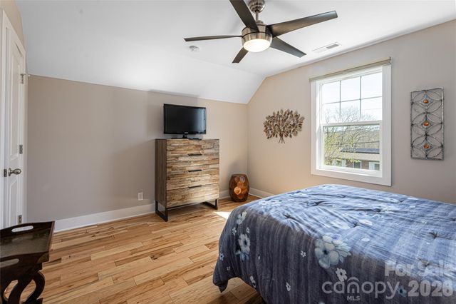 178 Courtland Place, Asheville, NC 28801