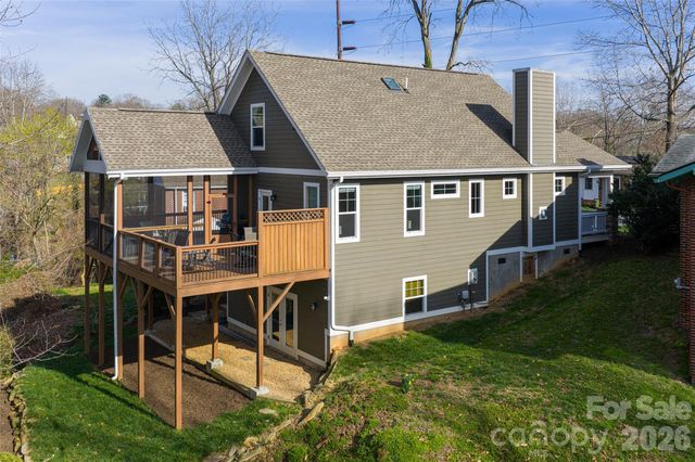 178 Courtland Place, Asheville, NC 28801