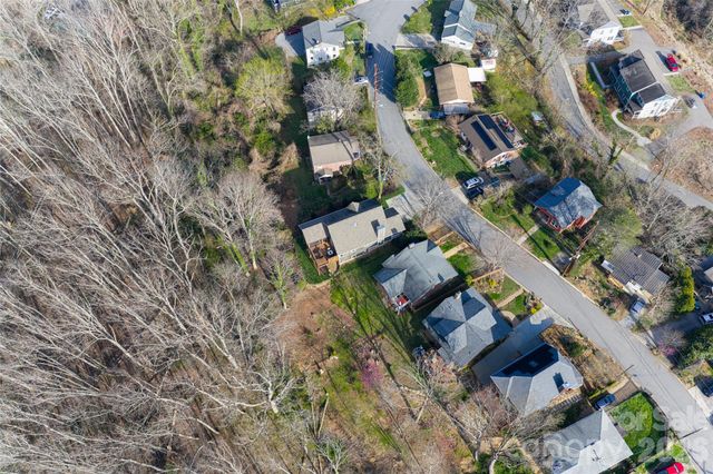 178 Courtland Place, Asheville, NC 28801