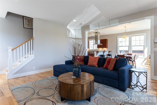 178 Courtland Place, Asheville, NC 28801