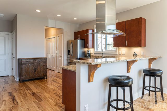 178 Courtland Place, Asheville, NC 28801