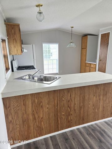 111 Matterhorn Drive, Bluffton, OH 45817