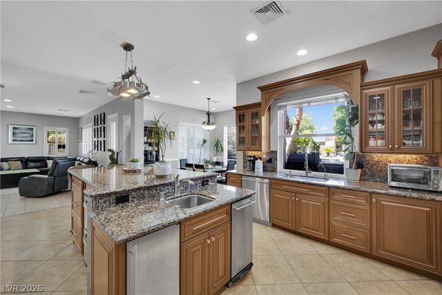 7675 Gilespie Street, Las Vegas, NV 89123