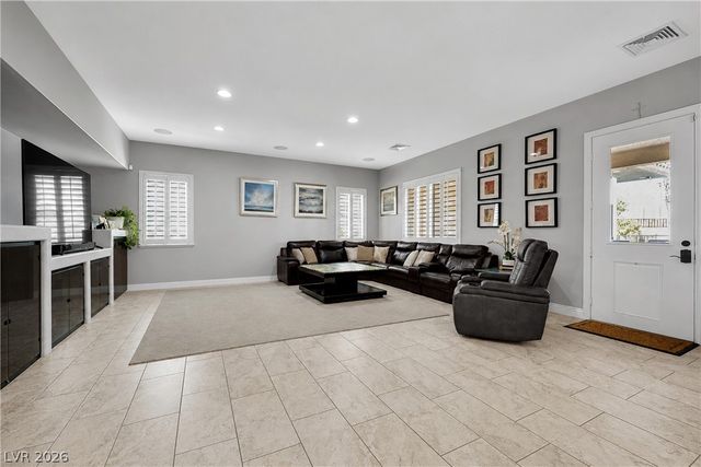 7675 Gilespie Street, Las Vegas, NV 89123