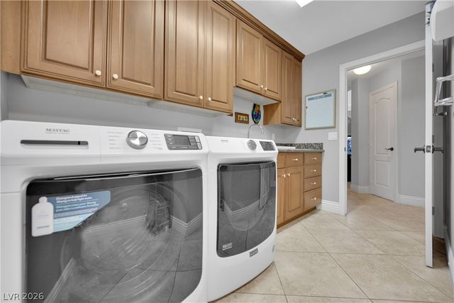 7675 Gilespie Street, Las Vegas, NV 89123