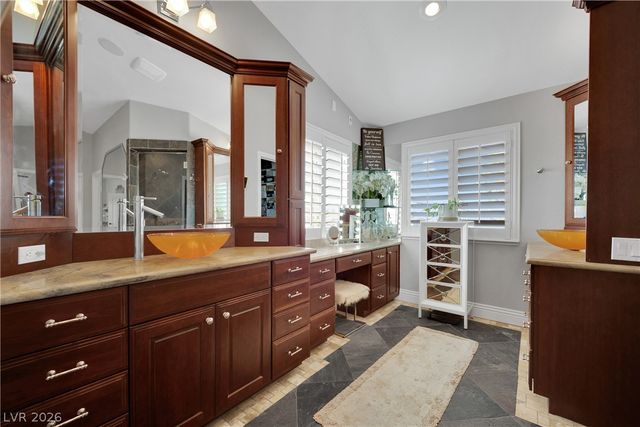 7675 Gilespie Street, Las Vegas, NV 89123