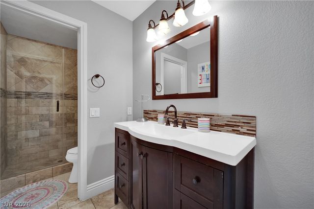 7675 Gilespie Street, Las Vegas, NV 89123