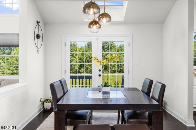 7 Heaton St, Mount Olive Twp., NJ 07828