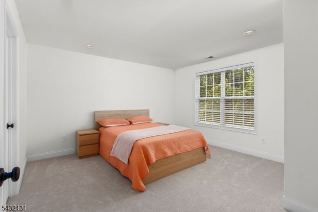 7 Heaton St, Mount Olive Twp., NJ 07828