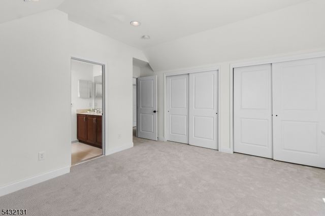 7 Heaton St, Mount Olive Twp., NJ 07828