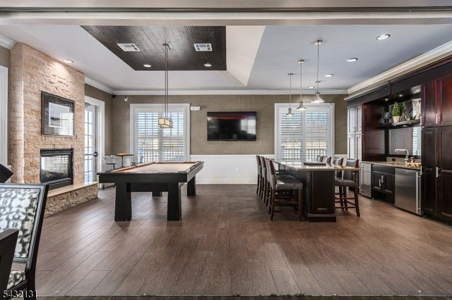 7 Heaton St, Mount Olive Twp., NJ 07828