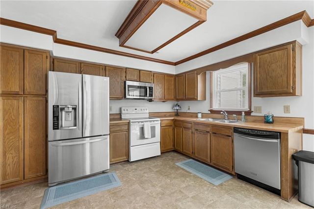 841 Sommerville CRES, Chesapeake, VA 23320