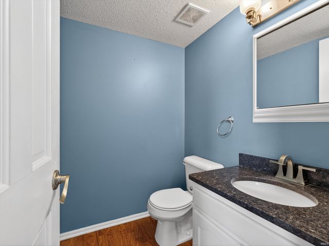 3018 Trappers Cove, Huntington, IN 46750