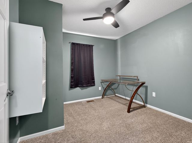 3018 Trappers Cove, Huntington, IN 46750